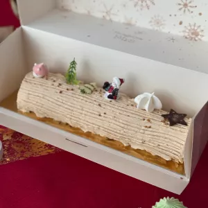 Bûche crème au beurre praliné